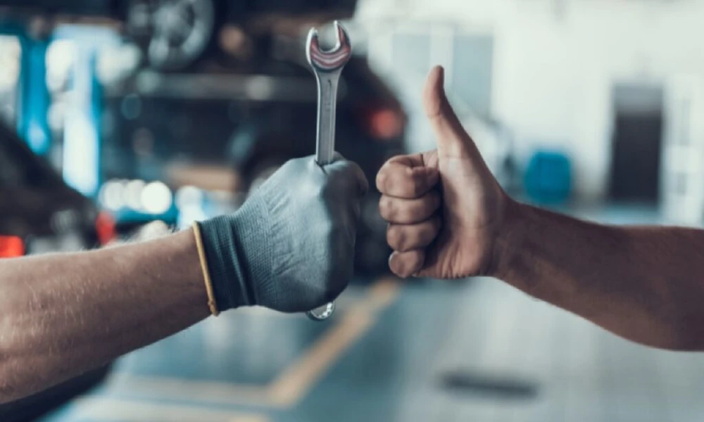 When to Use Car Towing Services